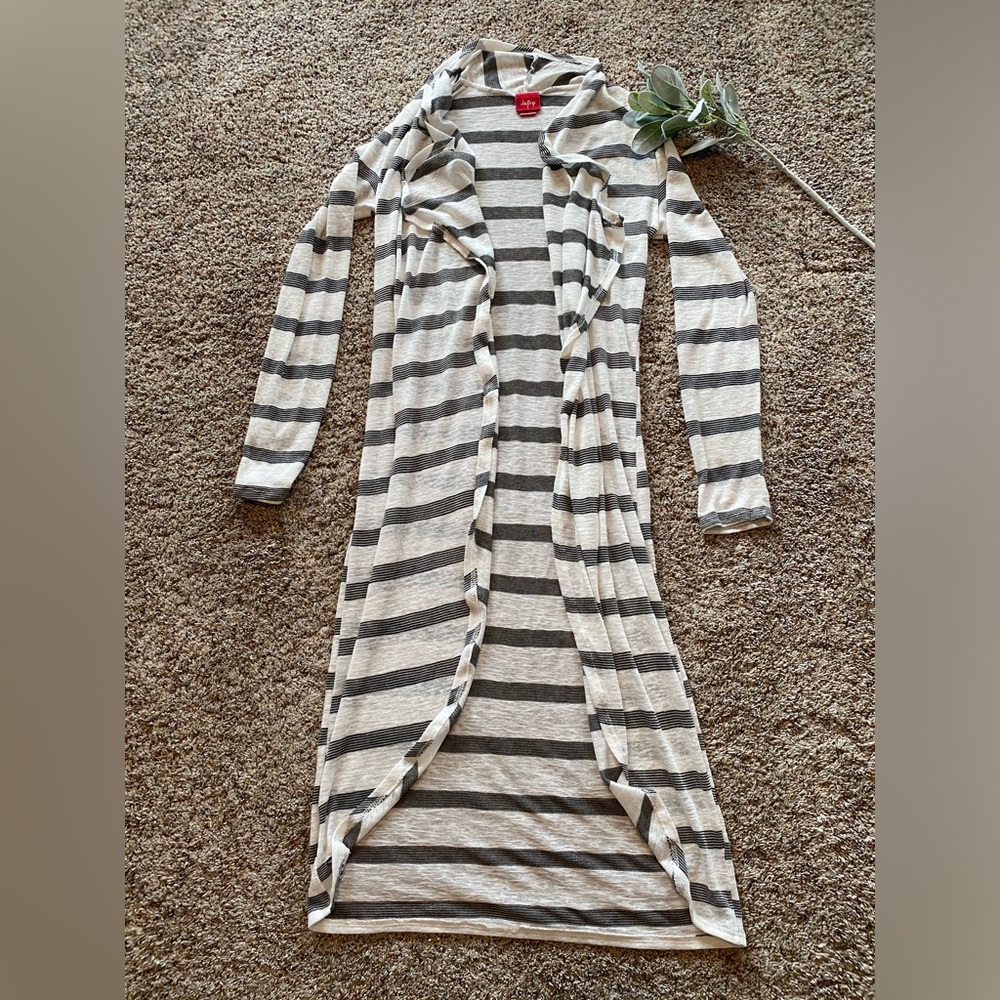 Daytrip cardigan size medium